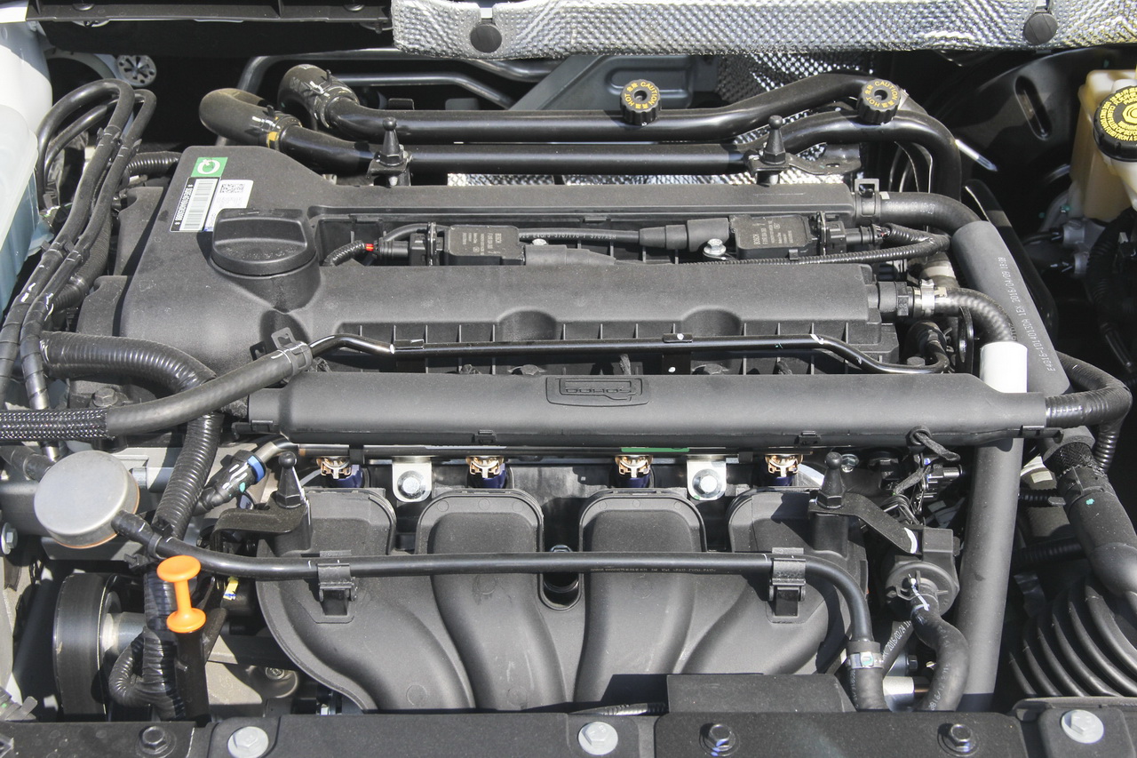 2016款观致3三厢1.6L自动致悦型