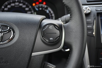 2016款凯美瑞2.5L自动十周年纪念豪华导航版