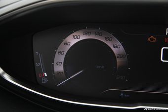 2018款标致4008 1.6T自动精英版350THP 	