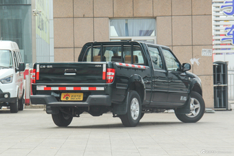 2018款宝典2.9T手动新超值柴油两驱豪华型标准货箱JX4D30B5L