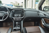 2016款驭胜S350 2.0T手动四驱汽油豪华天窗版5座