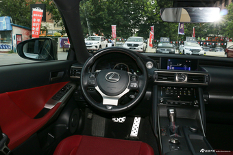 2017款雷克萨斯IS 2.0T自动200t F SPORT