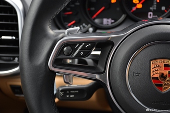 2016款卡宴3.0T自动