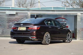 2016款本田雅阁混动2.0L自动锐尊版琥珀金