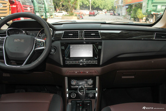 2016款迈威1.5L自动智享型