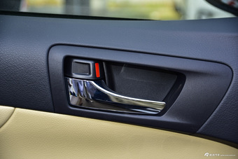 2015款凯美瑞2.5L豪华导航版HG