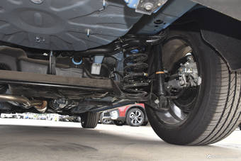 2017款风神AX4 1.6L手动潮尚型