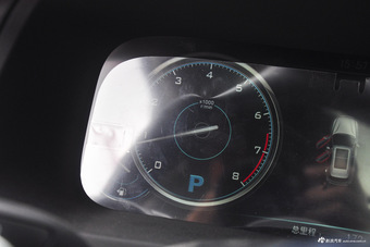 2016款众泰T600 2.0T自动尊贵型