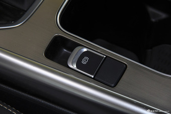 2017款比亚迪宋盖世升级版1.5TID自动舒适型