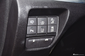 2015款讴歌TLX 2.4L自动豪华版