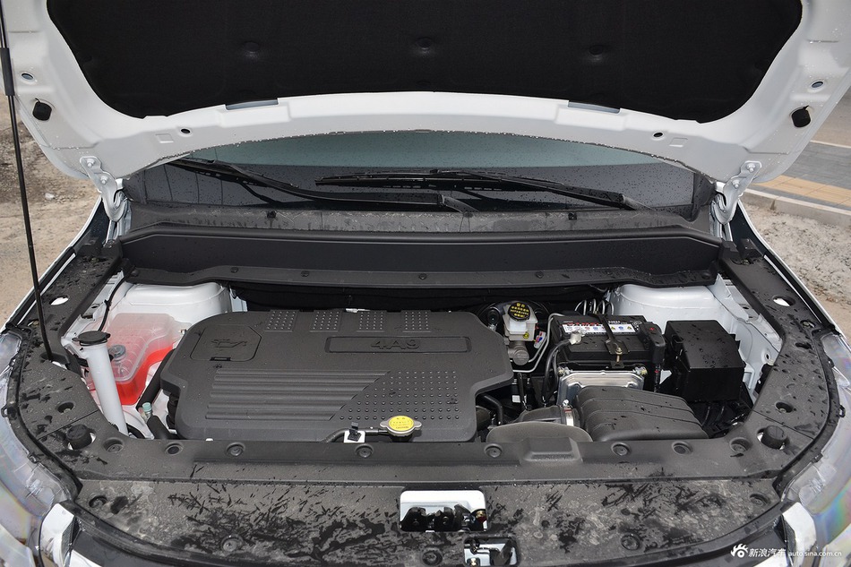 2016款东风风行SX6 1.6L 手动豪华型