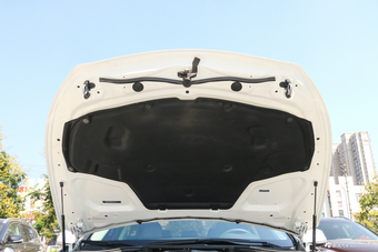 2018款英菲尼迪Q50L 2.0T自动豪华运动版