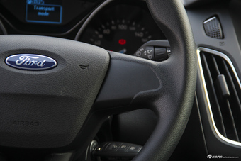 2018款福克斯两厢1.6L自动舒适型智行版