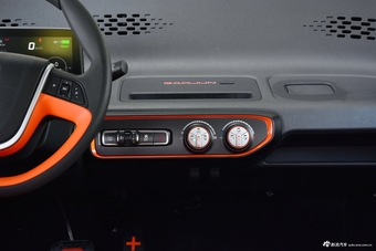 2018款宝骏E100智享版