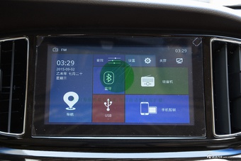 2016款宝骏730 1.8L AMT智能手动7座豪华型 7座