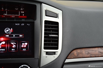 2018款帕杰罗3.0L自动尊贵版