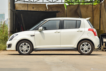 2014款雨燕1.5L自动时尚型