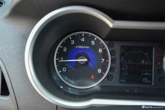 2016款风神AX3 1.5L手动致酷型