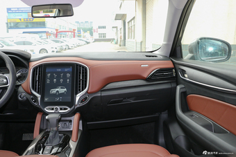 2018款中华V6 1.5T自动豪华型
