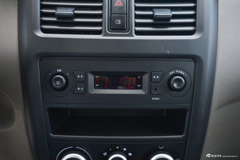 2016款五菱荣光V 1.2L手动实用型