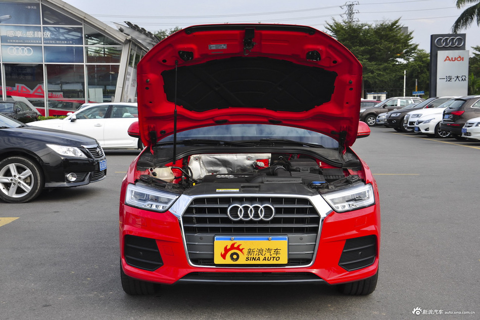 2016款奥迪Q3 2.0T自动35TFSI风尚型 
