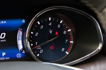 2017款总裁3.0T自动标准型 炭黑