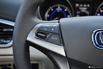 2018款逸动EV300 尊享型