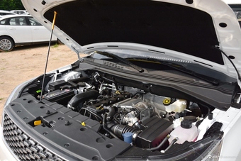 2017款长安CX70 1.5T自动尊擎版