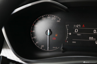 2018款北汽绅宝D50 1.5L CVT豪华智驾版