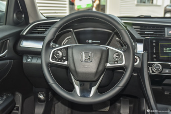 2016款思域1.5T自动220TURBO尊贵版