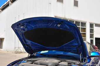 2017款宝马4系2.0T自动425i Gran Coupe尊享型M运动套装