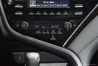   2018款凯美瑞2.0E自动领先版