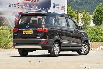 2016款风光370 1.5L手动豪华型7座