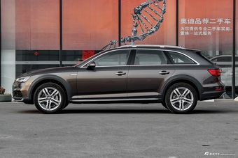 2017款奥迪A4 allroad 2.0T自动 45TFSI quattro运动型