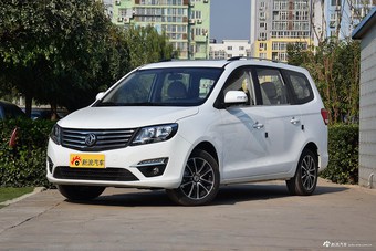 2016款风行S500 1.6L自动尊贵型