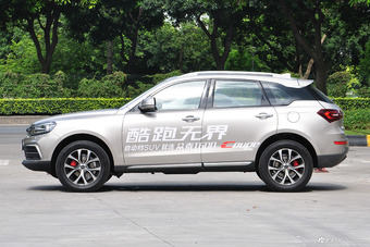 2017款众泰T600 Coupe 1.5T自动尊贵型