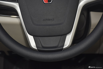 2017款荣威360 1.5L自动豪华版