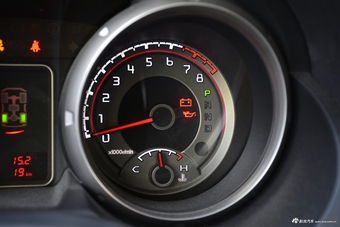 2016款帕杰罗三门版3.8L V6 GLS中东版