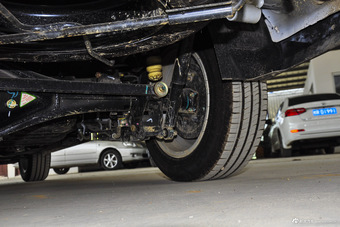 2015款五菱宏光S1 1.5L手动舒适型 白