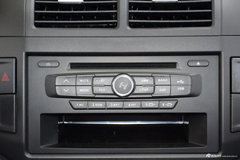 2015款福瑞达M50 1.4L手动公务舱K14B-F