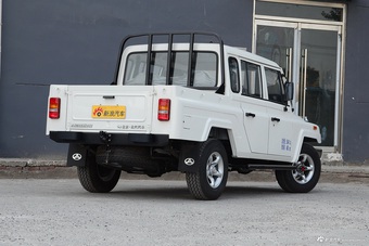 2016款战旗皮卡2.2L手动汽油双排豪华型4G22B