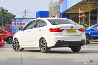 2016款悦翔V7 1.6L手动乐趣型国V
