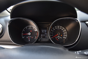 2016款启辰T70 2.0L自动CVT睿行版