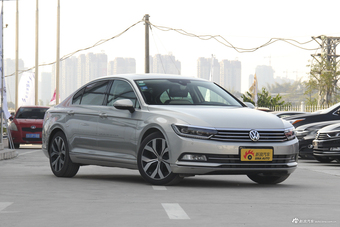 2018款迈腾2.0T自动380TSI DSG旗舰型