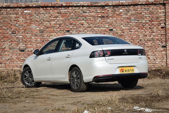 2016款标致308 1.6L自动豪华版