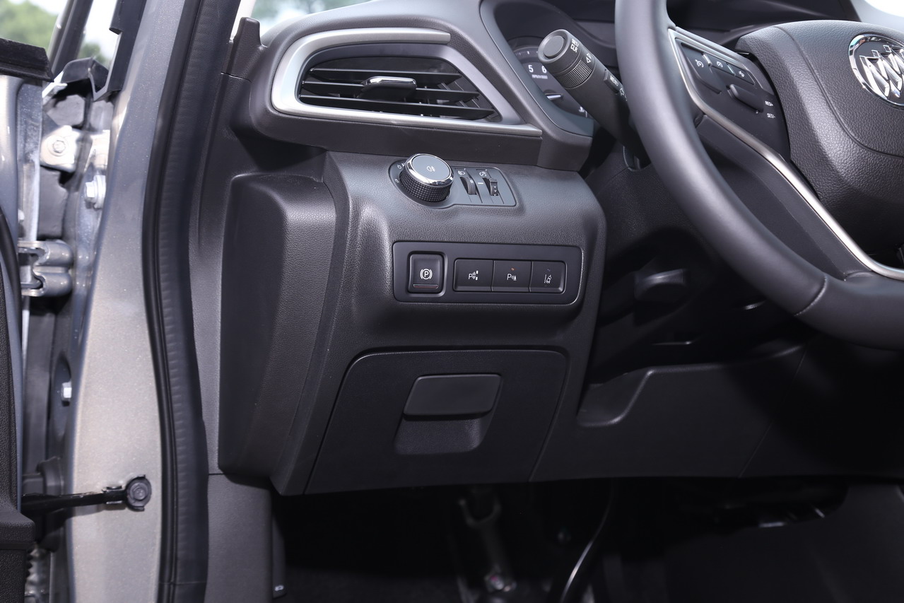 2018款别克GL6 1.3T自动18T尊贵型6座