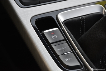 2018款吉利博越2.0L手动智雅型