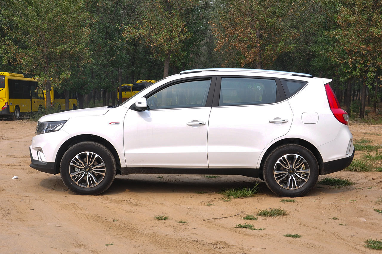 2016款远景SUV 1.3L自动旗舰型