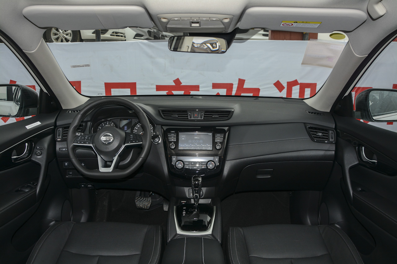 2017款奇骏2.5L自动CVT豪华版 4WD