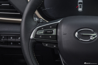 2019款传祺GS5 1.5T自动尊贵版270T